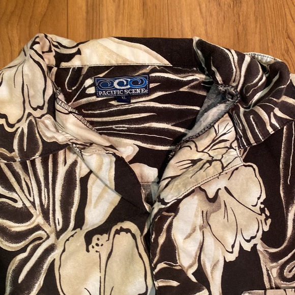 Pacific Scene button down floral print causal shirt XL - Picture 2 of 4